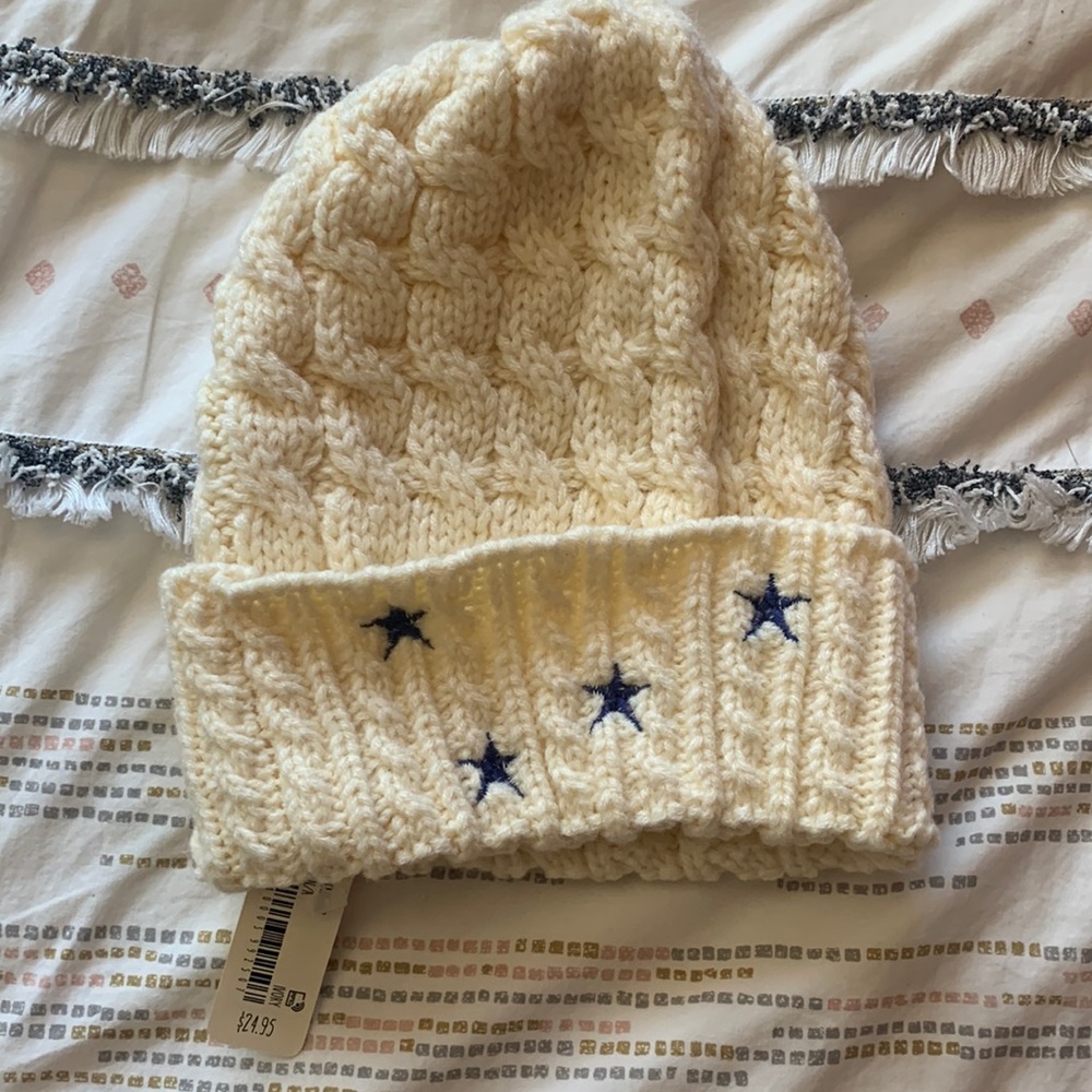 White beanie